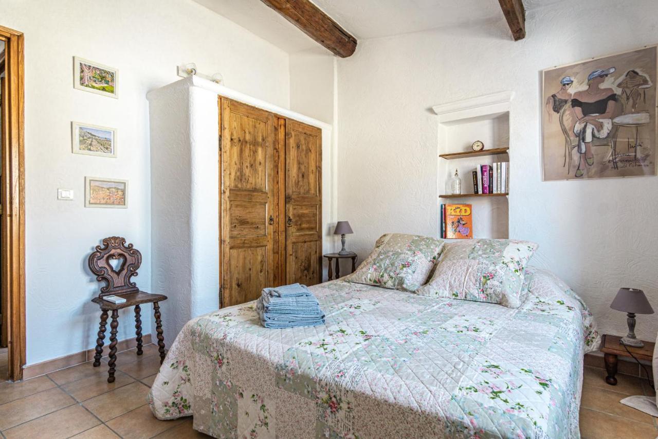 Maison De Village Au Coeur De LʼIsle-sur-la-Sorgue Exteriör bild