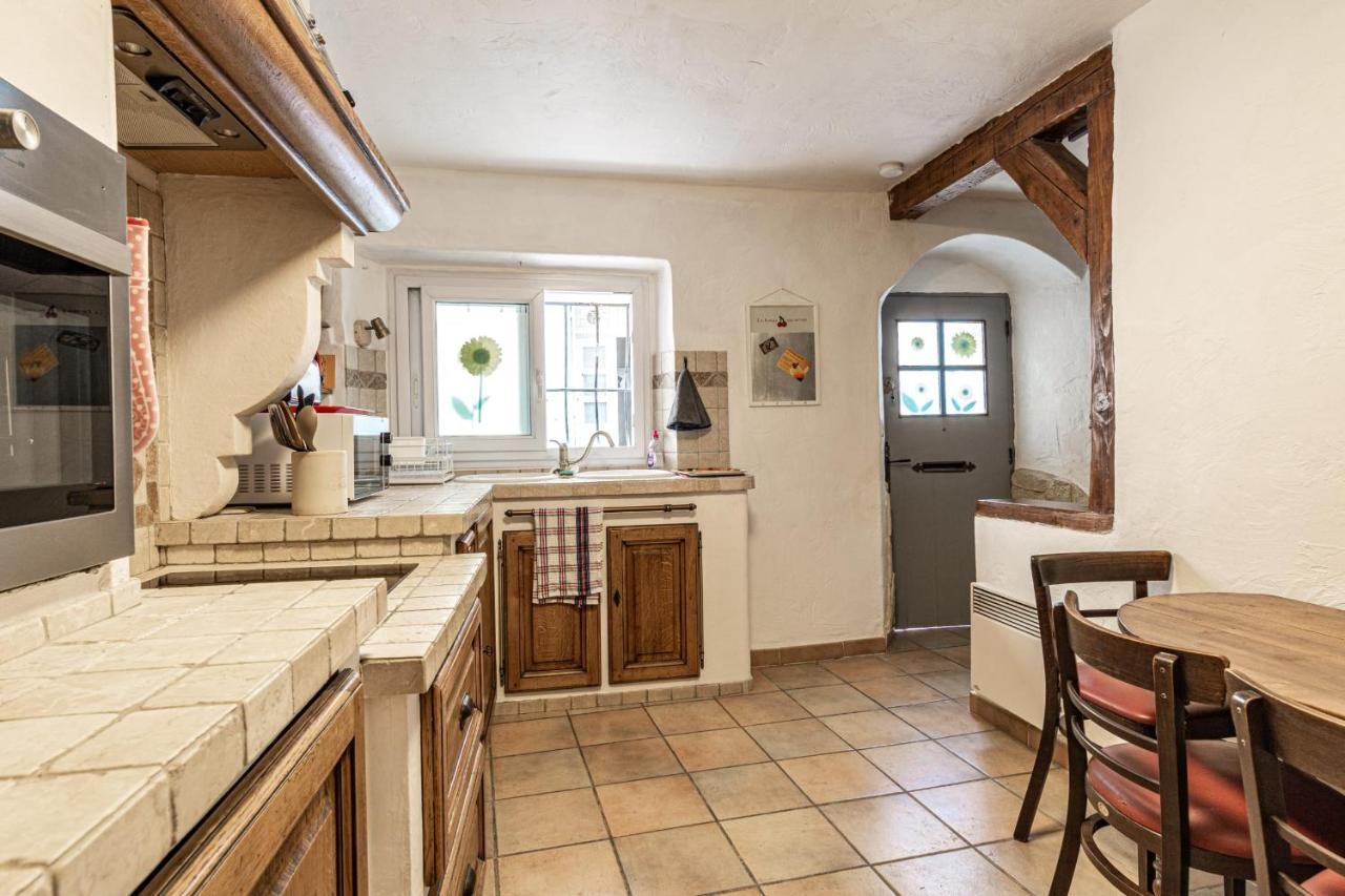 Maison De Village Au Coeur De LʼIsle-sur-la-Sorgue Exteriör bild
